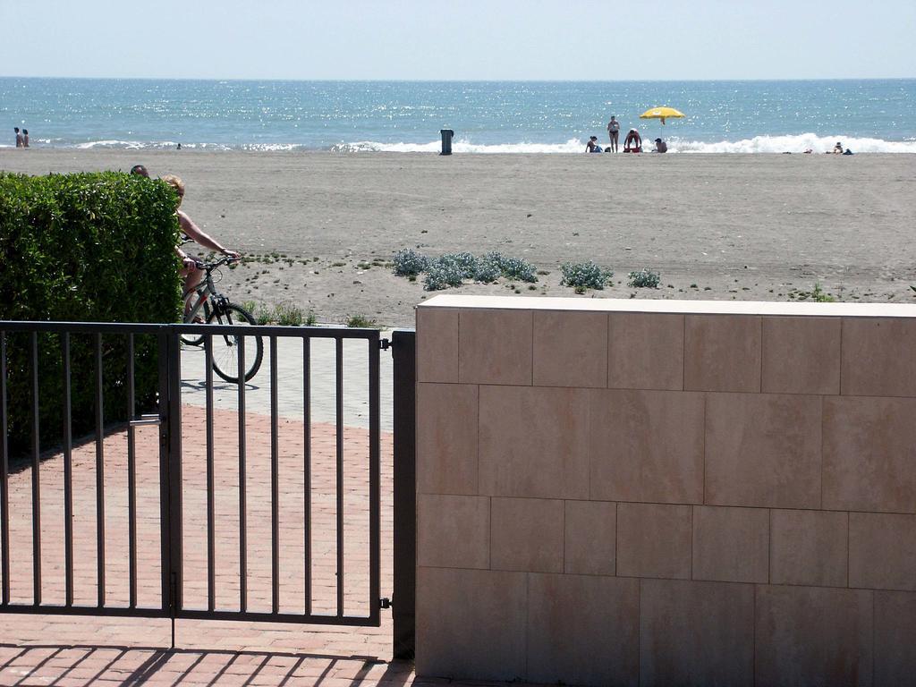 Apartamento Venavera Playa De Baria 2 K-1D Primera Linea Gran Terraza Y Wifi Eksteriør billede